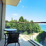 Cabacum Pleasure Beachfront - 50m To And Pool Varna